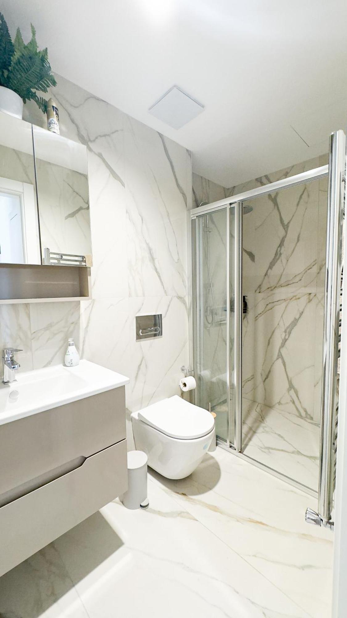 In Center Diamond Residences Apartment