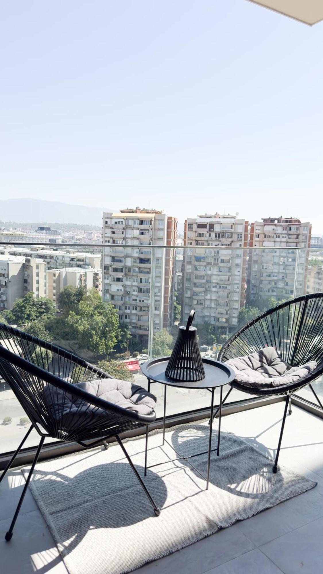 In Center Diamond Residences Apartment