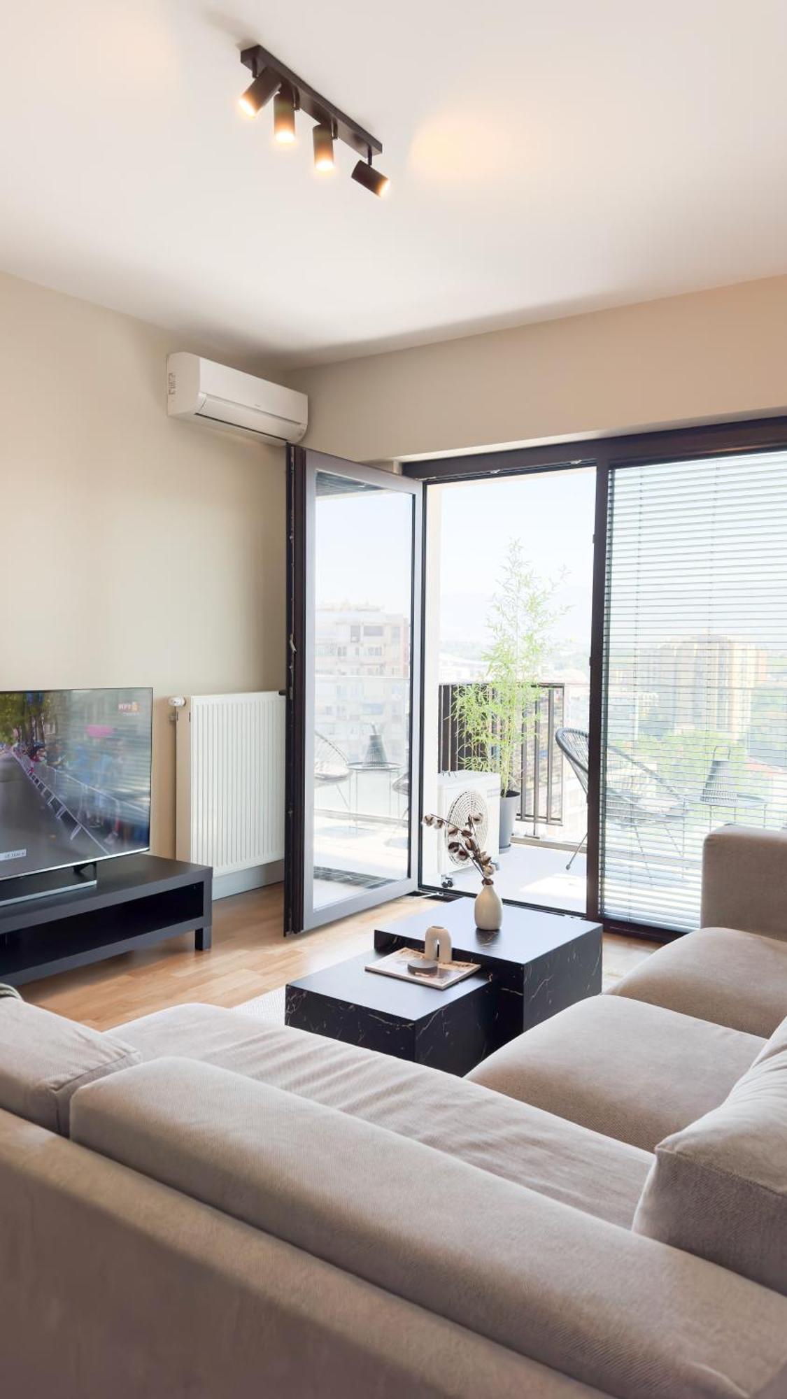 Apartment In Center Diamond Residences